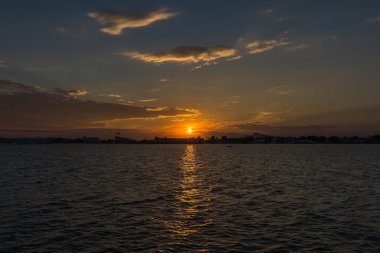 Gün batımı. Akdeniz. İspanya.