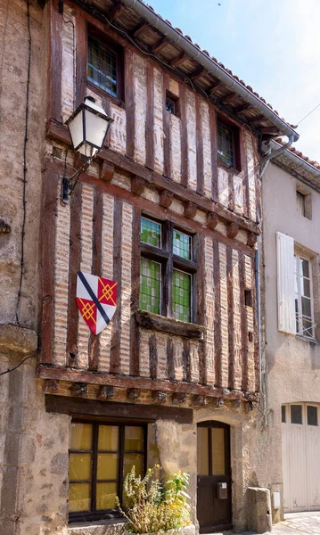 Widok Stare Kamienne Domy Partenay Akwitania Francja — Zdjęcie stockowe