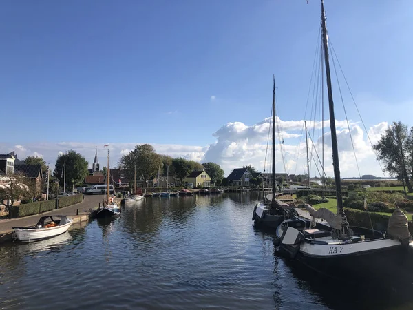 Lodě Kanálu Gaastmeer Frísko Nizozemsko — Stock fotografie