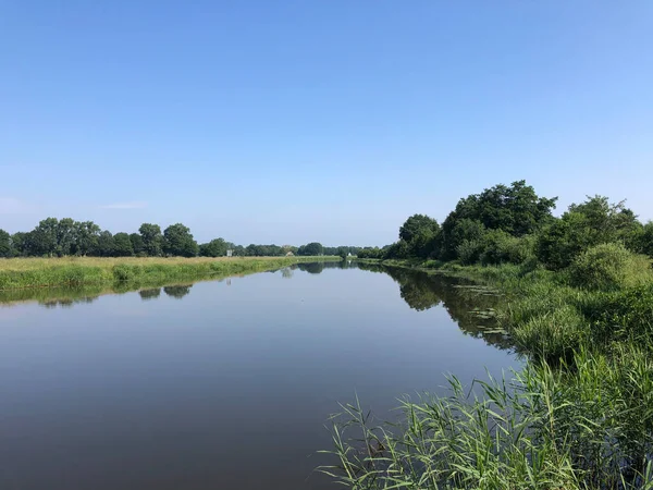 オランダのOverijsselの川Vecht — ストック写真