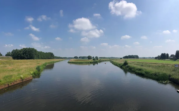 Kenuzás Vecht Folyón Gramsbergen Környékén Overijsselben Hollandia — Stock Fotó