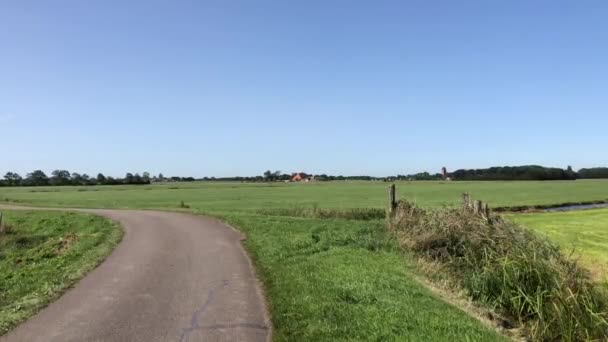 Strada Attraverso Terreni Agricoli Intorno Sloten Frisia Paesi Bassi — Video Stock