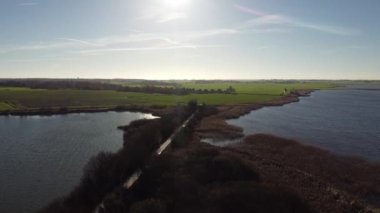 Hollanda, Friesland 'daki Galamadammen çevresindeki göllerden hava manzarası
