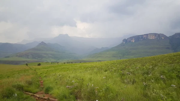 Turistická Stezka Národním Parku Natal Drakensberg Jižní Africe Jižní Africe — Stock fotografie