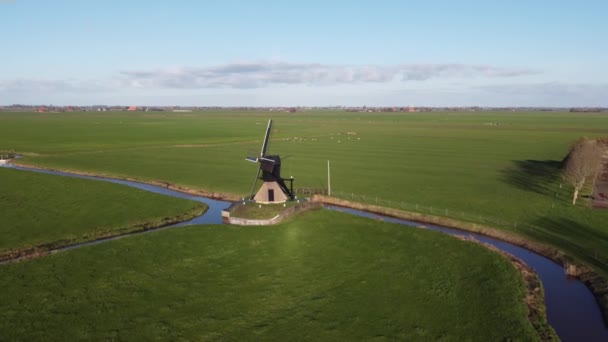 Αεροφωτογραφία Από Ανεμόμυλο Στο Nijhuizum Friesland Ολλανδία — Αρχείο Βίντεο