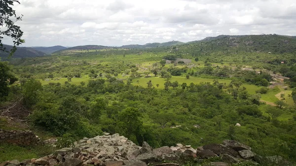Büyük Zimbabwe Nin Harabelerinin Çevresindeki Manzara — Stok fotoğraf