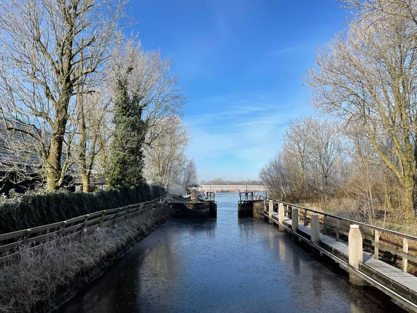 Ijs Een Grachtengordel Rond Terherne Friesland — Stockfoto