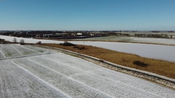Zmrazené Jezero Sněhem Okolí Sneeku Frísku Nizozemsko — Stock video