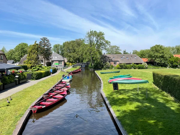 Boten Een Kanaal Giethoorn — Stockfoto