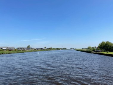 Hollanda 'nın Friesland bölgesindeki Grou Kanalı.