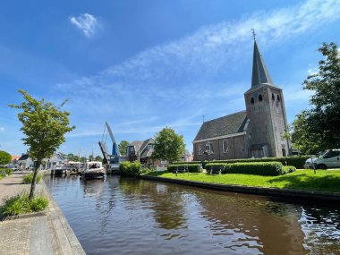 Hollanda, Friesland 'daki Warten Kanalı.