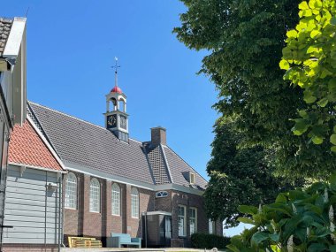 Schokland Hollanda 'daki Hollanda Zuiderzee' de eski bir adadır.