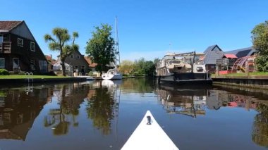 Hollanda, Friesland 'da Uitwellingerga' da kano gezisi.