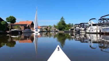 Hollanda, Friesland 'da Uitwellingerga' da kano gezisi.