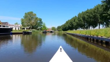 Hollanda, Friesland 'da Oppenhuizen' de kano gezisi.