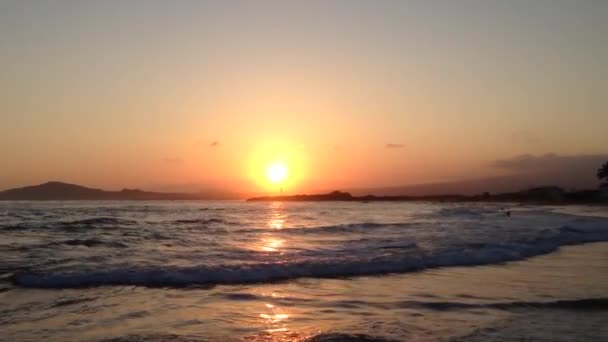 Coucher de soleil à Isabela aux îles Galapagos, Équateur — Video