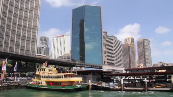 Sydney haven met ferries in Australië — Stockvideo