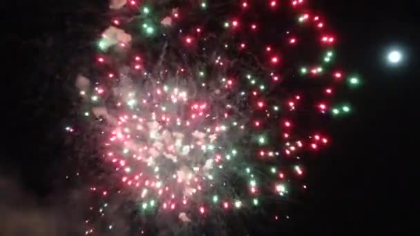 Feux d'artifice au festival Tapati sur l'île de Pâques, Rapa Nui — Video