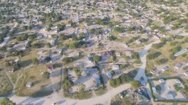 Botswana 'daki Okavango Deltası üzerinde uçuyor.