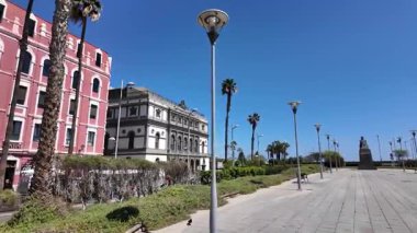 Las Palmas de Gran _ Canaria 'nın eski bir kasabası olan Vegueta' da yürürken