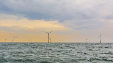 Güneş, deniz rüzgar çiftliği