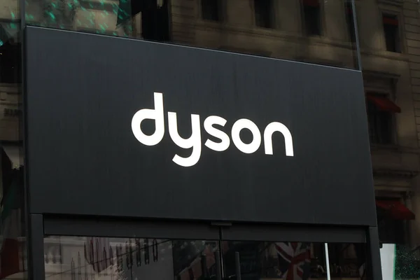 New York 2021 Augusztus Dyson Vákuumgyártó Kiskereskedelmi Cégjelzése Manhattan Belvárosában — Stock Fotó