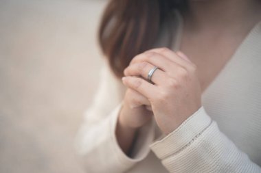 Hristiyan hayatı, Tanrı 'ya dua etmek. Tanrı 'nın kutsaması için dua et. Daha iyi bir hayat dile.