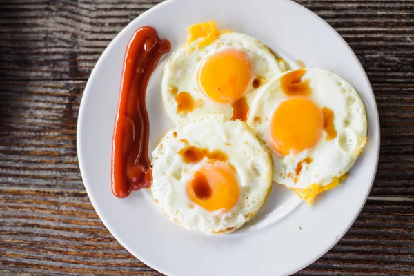 Fried Eggs Dish Wood Table — Stock Photo, Image