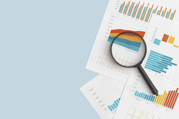 İş grafikleri, tablolar ve büyüteç. Mali kalkınma, Bankacılık Hesabı, İstatistikler