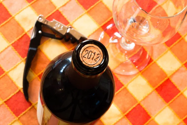 Fles wijn in 2012 — Stockfoto