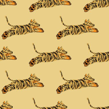 Basit turuncu ve kahverengi kaplan izli çocuksu, pürüzsüz bir şekil. Açık bej arka plan. Tekstil, kumaş, hediye paketi, duvar kağıtları için düz vektör baskısı. Sonsuz illüstrasyon.