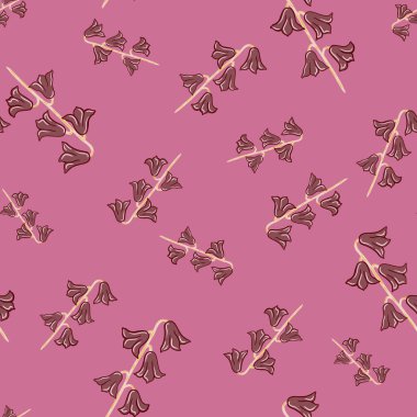 Rastgele yaz bitkileri, karalama çanı çiçekleri elementleriyle kusursuz desenli. Pembe renkler botanik sanat eseri. Tekstil, kumaş, hediye paketi, duvar kağıtları için düz vektör baskısı. Sonsuz illüstrasyon.