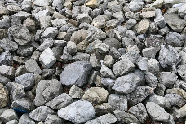 Énorme Gros Tas Pierres Taillées Déchiquetées Rochers Empilés Naturellement Dans — Photo