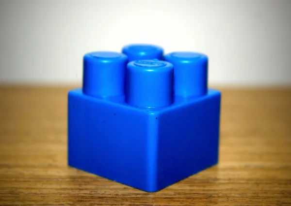 Mavi küp oynamak için ayarla İnşaat.