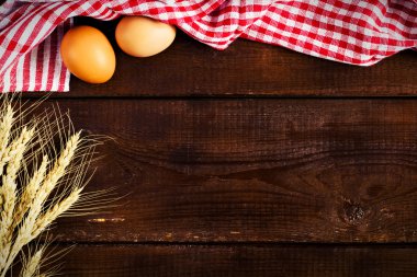 Gıda arka plan yemek ahşap arka plan ve mutfak havlu