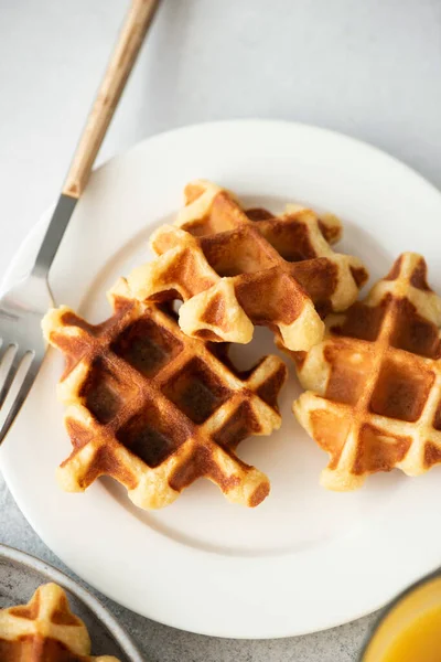 Gofres Belgas Dulces Plato Para Desayuno —  Fotos de Stock