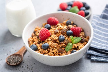 Taze dutlu granola kasesi