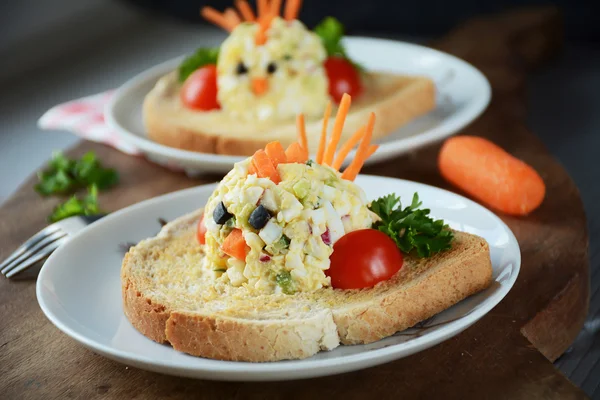 Chicken toasts for kids, healthy breakfast — Stock Photo, Image