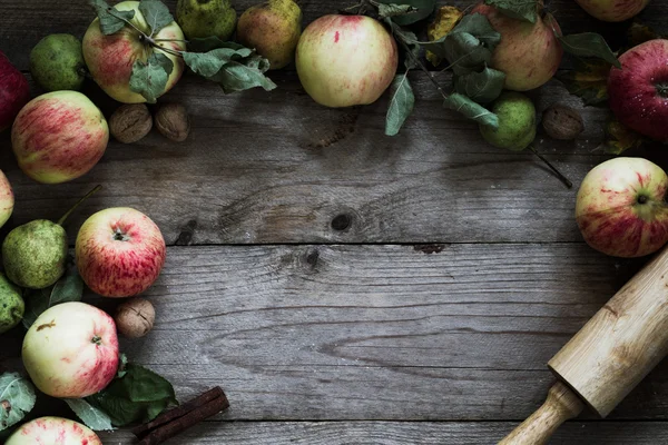 Autumn border of apples with copy space — Stock Photo, Image