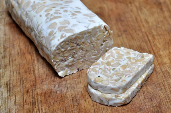 Taze Tempe kimden Endonezya