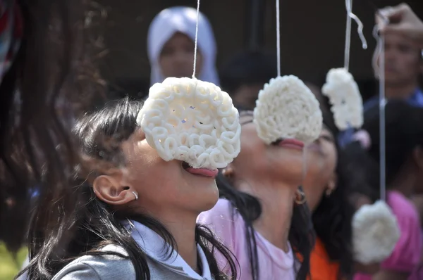 Eating Cackers Race — Stock Photo, Image