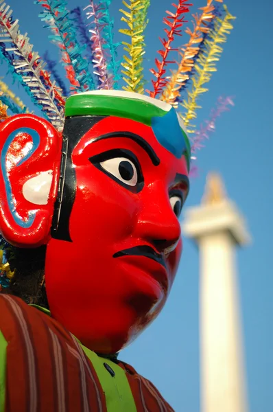 Ondel-ondel Jakarta, Endonezya dev kukla.