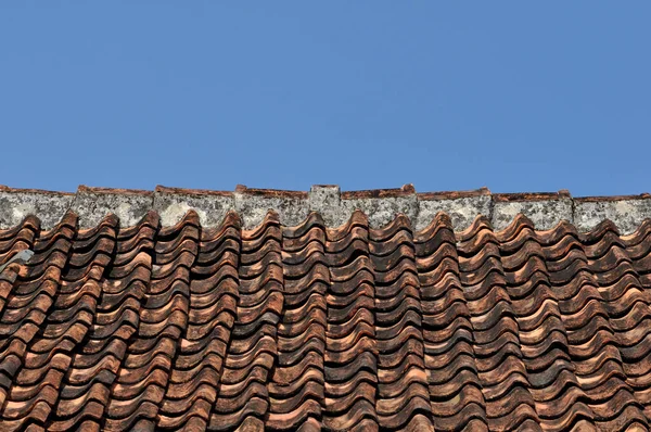 Toiture Traditionnelle Tuiles Dans Village Indonésie Avec Ciel Bleu — Photo