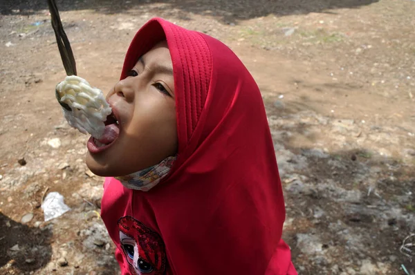 Ciamis Indonesia August 2021 Children Taking Part Cracker Eating Competition — Stock Photo, Image