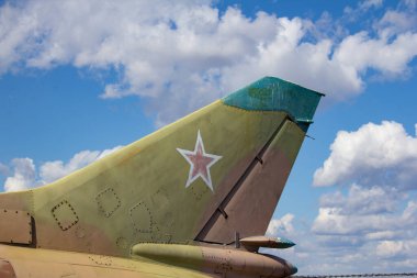 Açık hava havacılık müzesi. Uçak, avcı uçağı ve helikopterler Havacılık Müzesi 'nde..