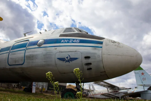 Ist Ein Turboprop Passagierflugzeug Für Kurz Und Mittelstrecken Ein Alter — Stockfoto