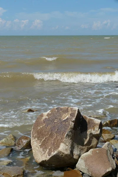 Πέτρες Στην Ακτή Της Αζοφικής Θάλασσας Ακτή Της Αζοφικής Θάλασσας — Φωτογραφία Αρχείου