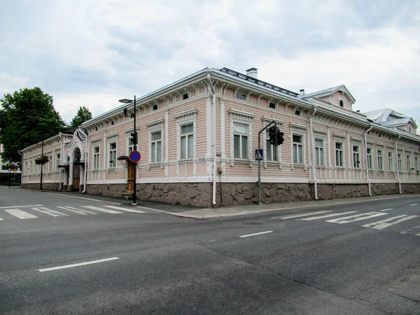 Altes Rosafarbenes Holzhaus Scheideweg — Stockfoto