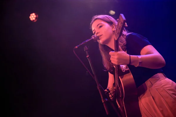 Gracie Folds Actuando Escenario Durante Festival Música — Foto de Stock