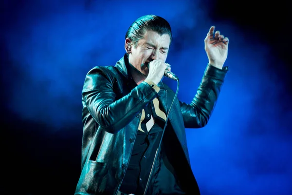 Arctic Monkeys Performing Stage Music Festival — Stock Photo, Image